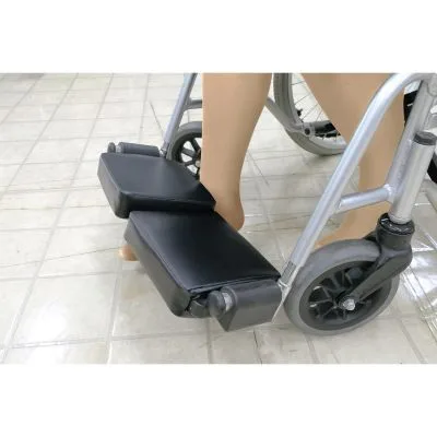 フットレストカバー べんけいガード スタンダードサイズ 車いす用フットガード 25473700 三洋